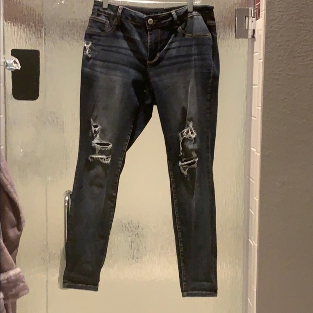 Maurice’s distressed blue jeans